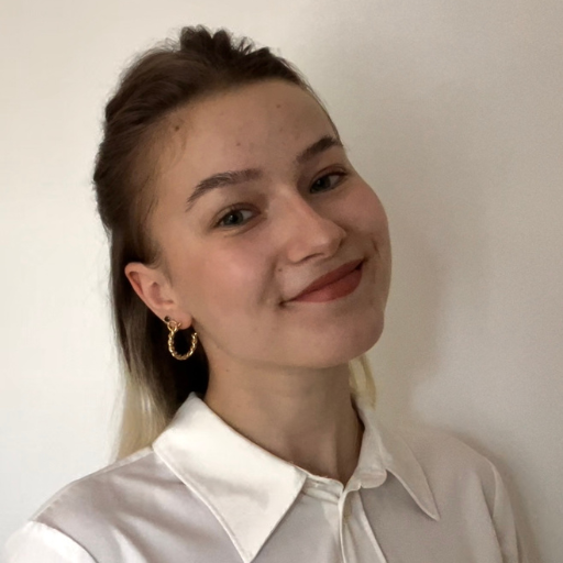 Kupihár Fruzsina